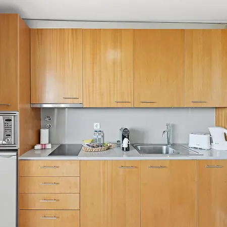 Guestready - Cosy With Balcony 아파트