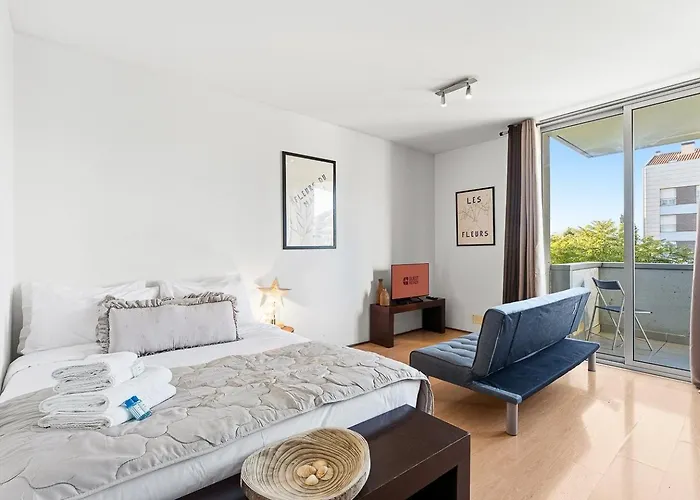 Guestready - Cosy With Balcony アパート アヴェイロ